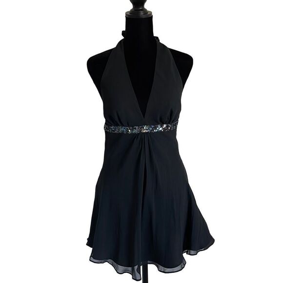 Express XS Sleeveless Top. V-neck Halter with tie. Sequenced‎ at rib cage. - Picture 1 of 8